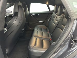 Tesla Model S bild 25