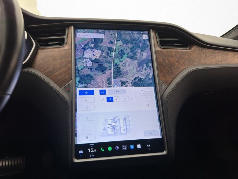 Tesla Model S bild 21