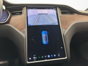 Tesla Model S bild 18