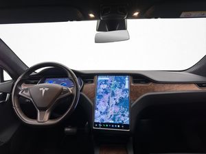 Tesla Model S bild 13