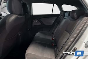 Toyota Avensis bild 13