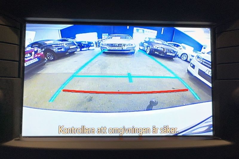 Toyota Avensis bild 19
