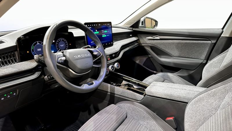 Skoda Superb bild 7