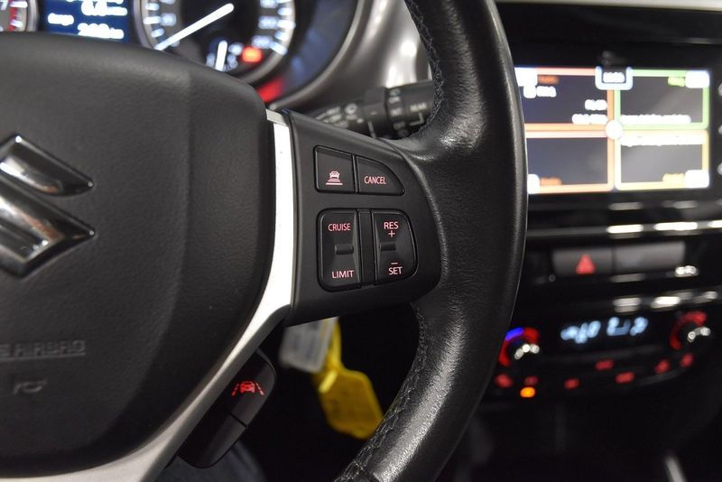 Suzuki Vitara bild 11