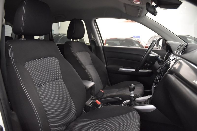 Suzuki Vitara bild 12