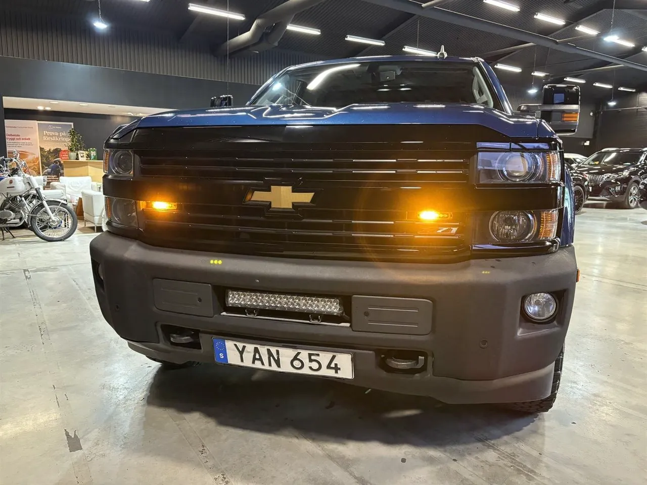 Vehicle image 23