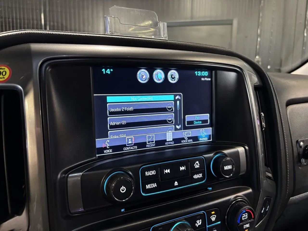 Vehicle image 16