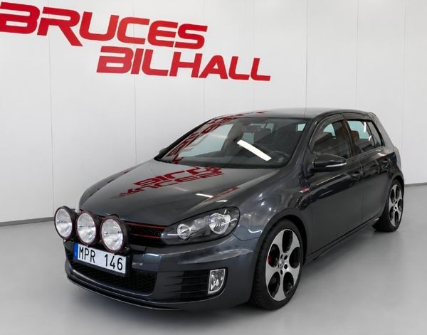 Volkswagen Golf 5-door GTI 2.0 TSI GTI , - 2011