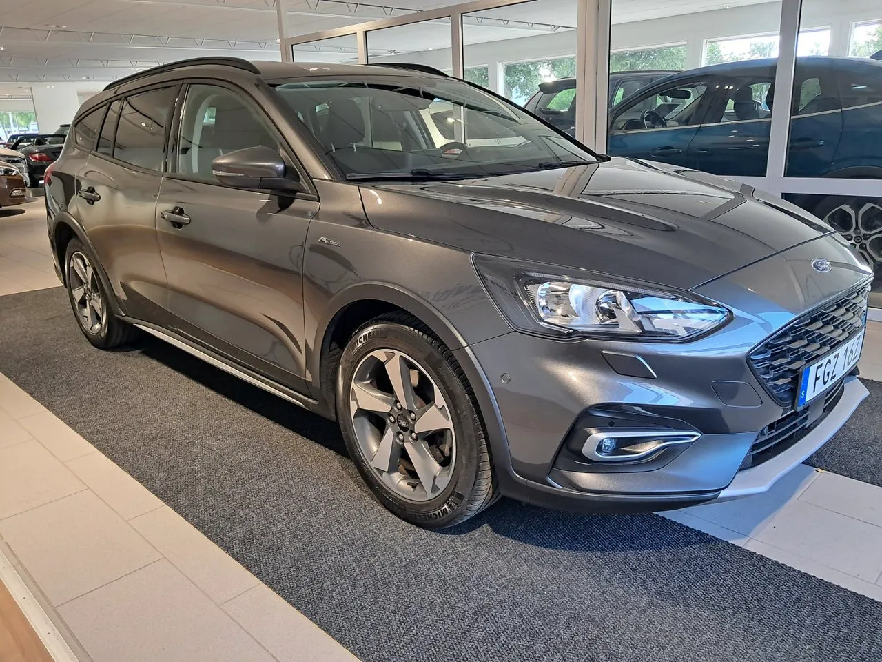 Vehicle image 1