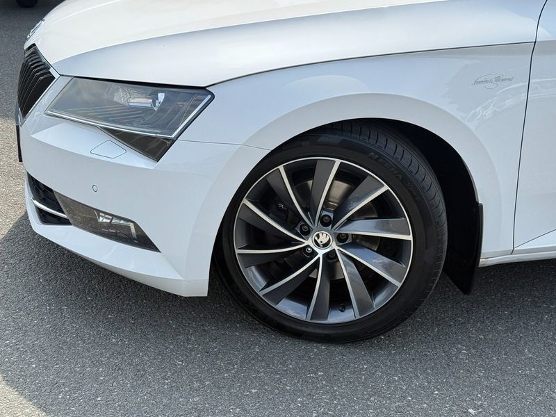 Skoda Superb bild 8