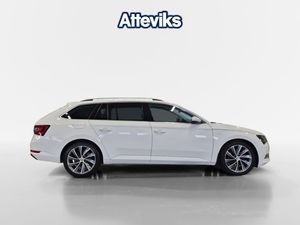 Skoda Superb bild 2