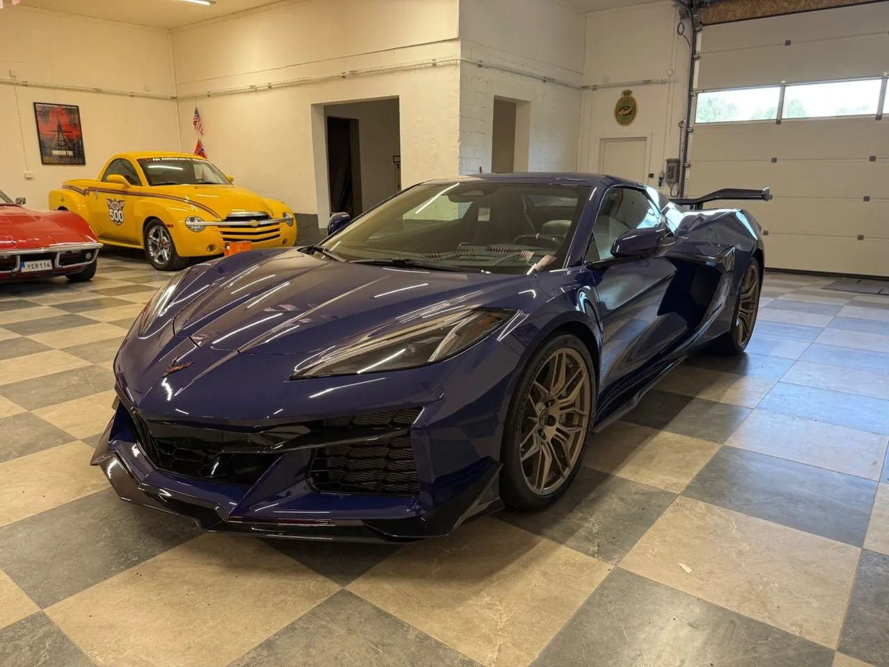 Vehicle image 8