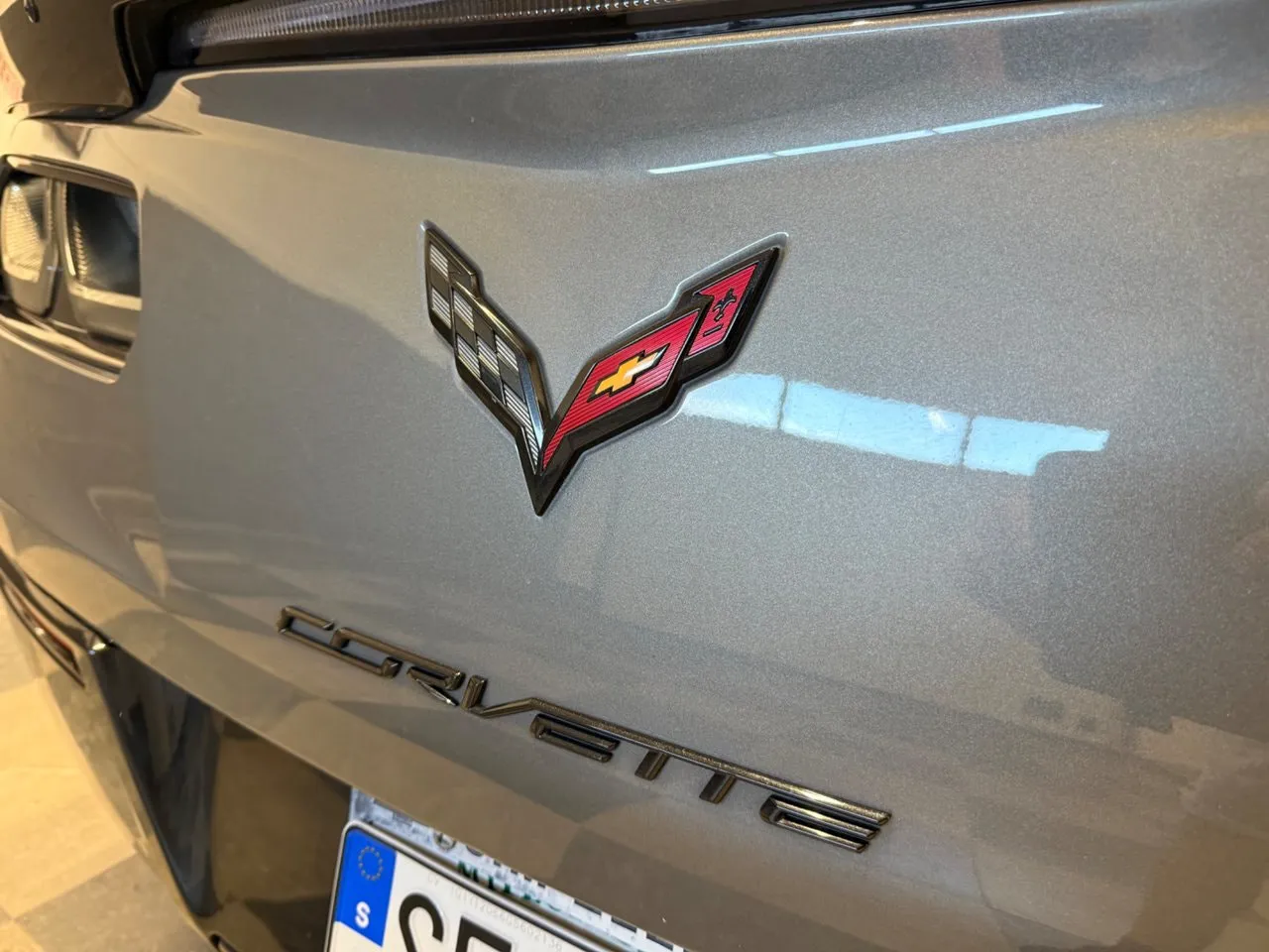 Vehicle image 18