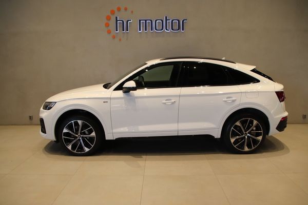 Audi Q5 55 SB TFSI e Q Aut S line/Välutrustad/SoV/2 års garant - 2023