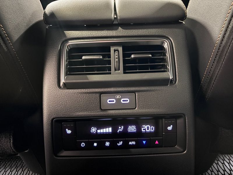 Mazda CX-80 bild 15
