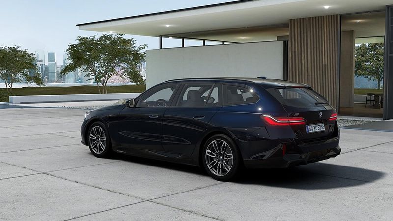 BMW i5 bild 2