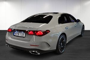 Mercedes E300 bild 3