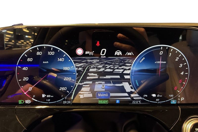 Mercedes E300 bild 22