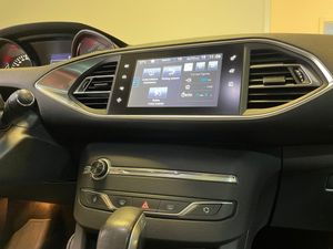 Peugeot 308 SW bild 12