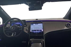 Mercedes EQE43 SUV bild 8