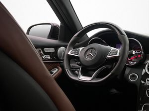 Mercedes C63 AMG bild 15