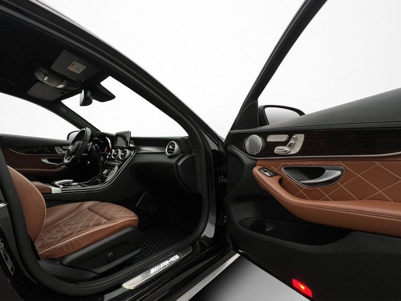 Mercedes C63 AMG bild 12