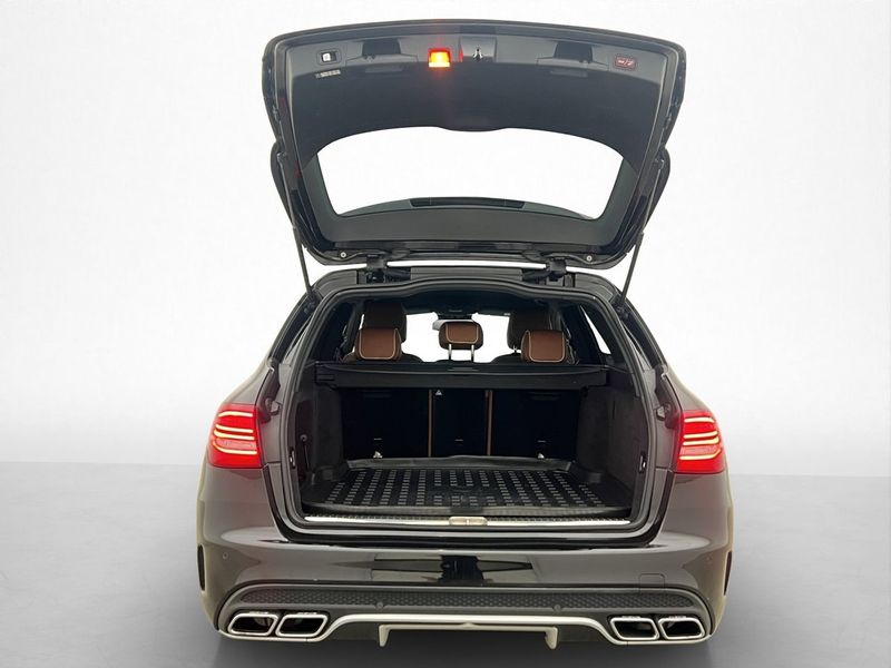 Mercedes C63 AMG bild 31