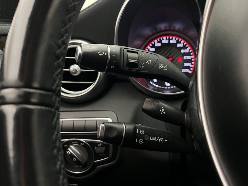Mercedes C63 AMG bild 28