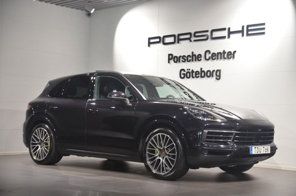 Porsche Cayenne E-Hybrid - 2020