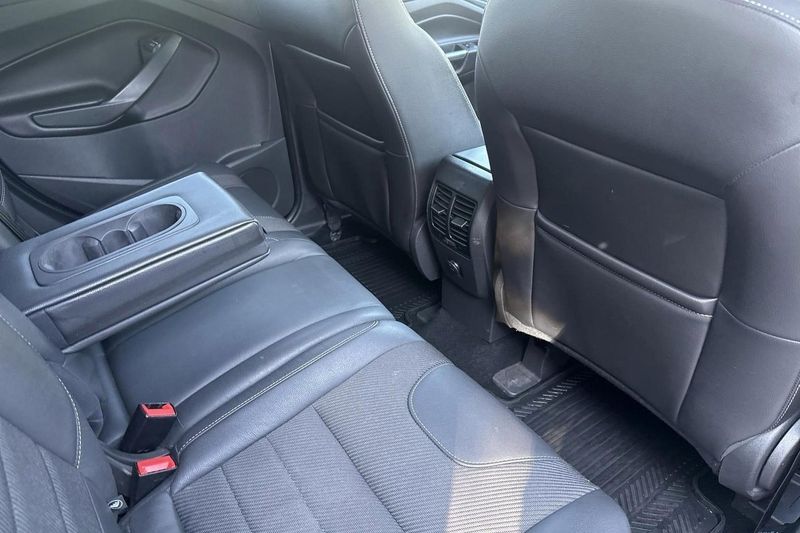 Ford Kuga bild 8