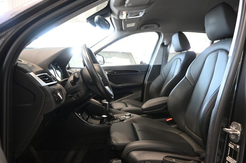 BMW X1 bild 8
