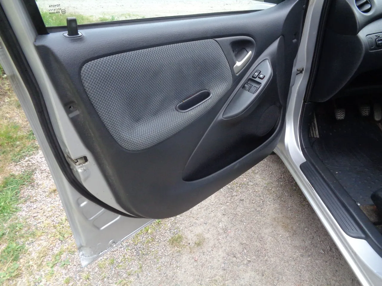 Vehicle image 17
