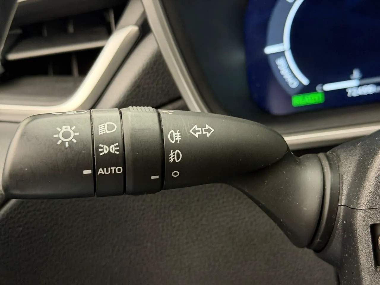 Vehicle image 23