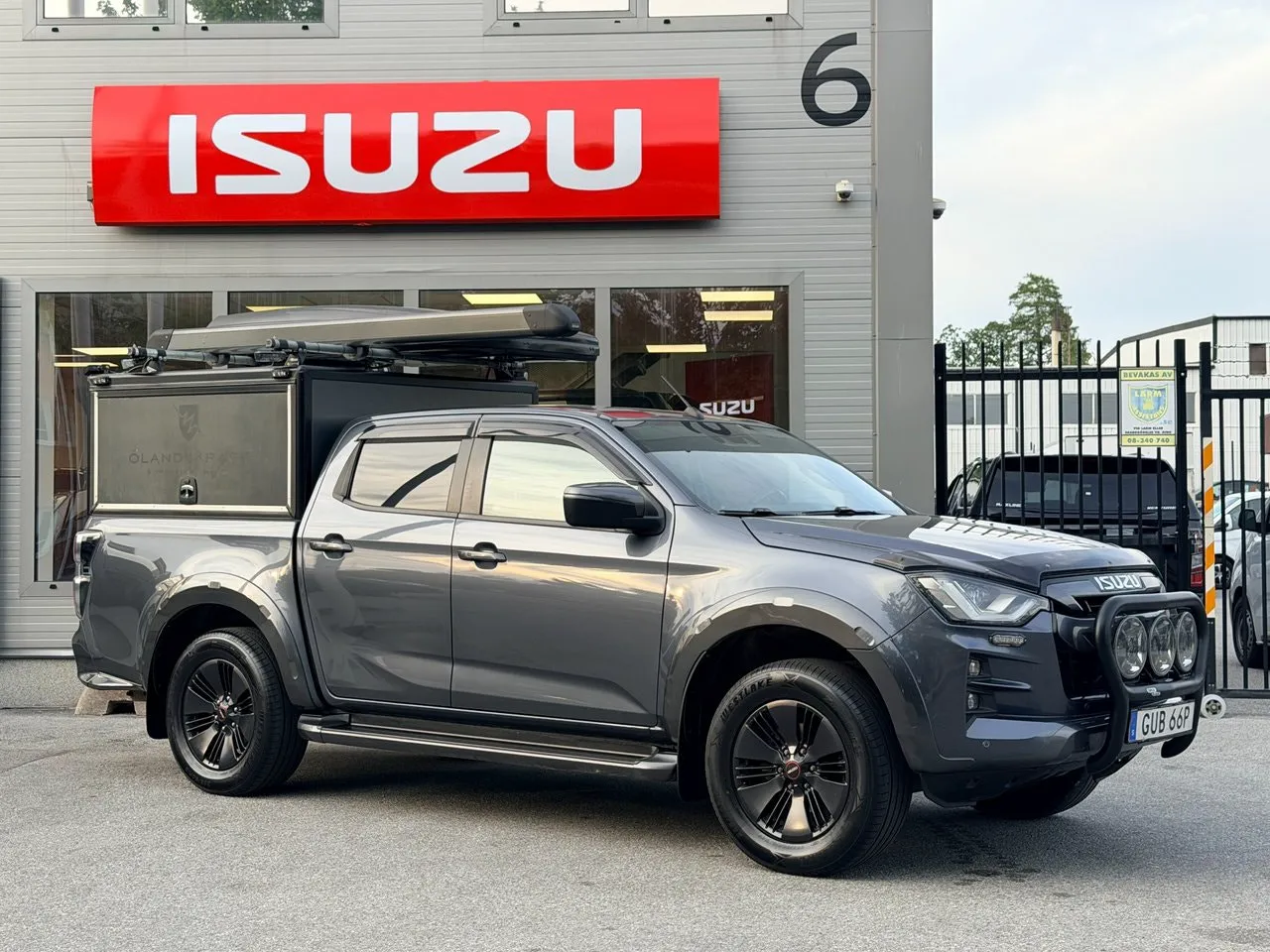 Vehicle image 20