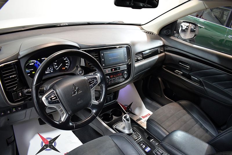Mitsubishi Outlander bild 12
