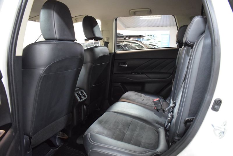 Mitsubishi Outlander bild 14