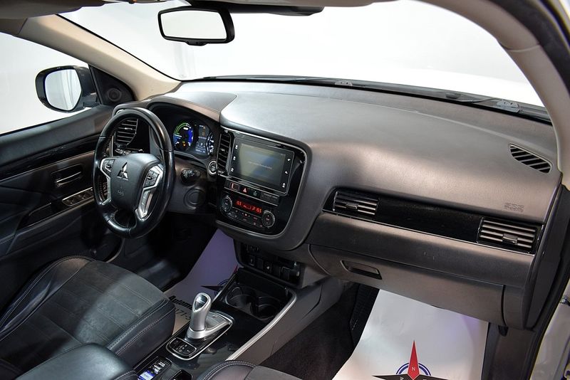 Mitsubishi Outlander bild 10