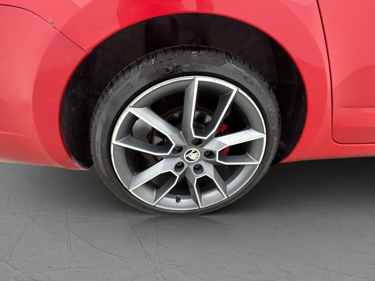 Vehicle image 30