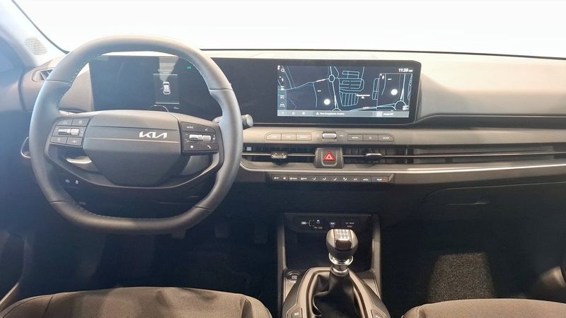 Kia K4 bild 4