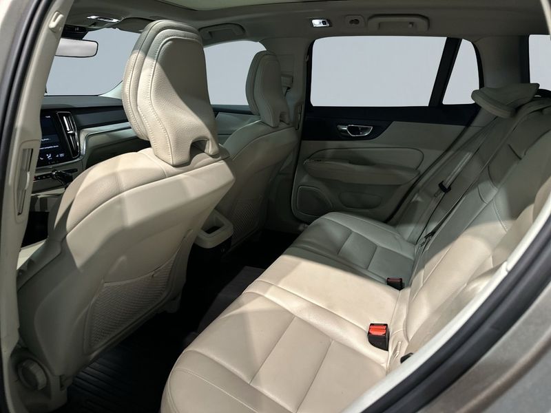 Volvo V60 bild 13