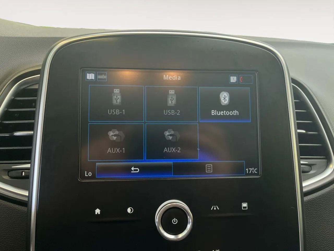 Vehicle image 20