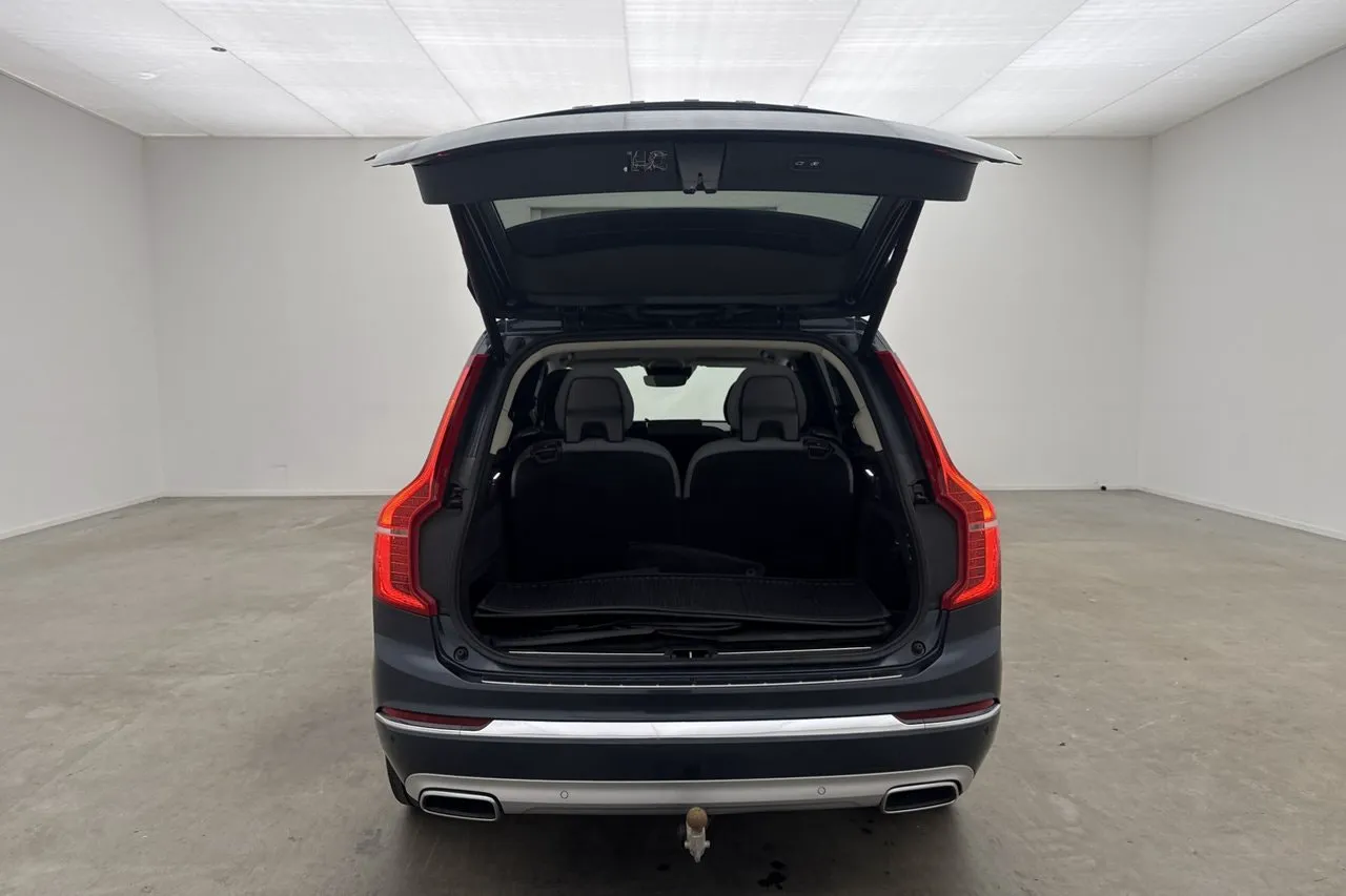 Vehicle image 36