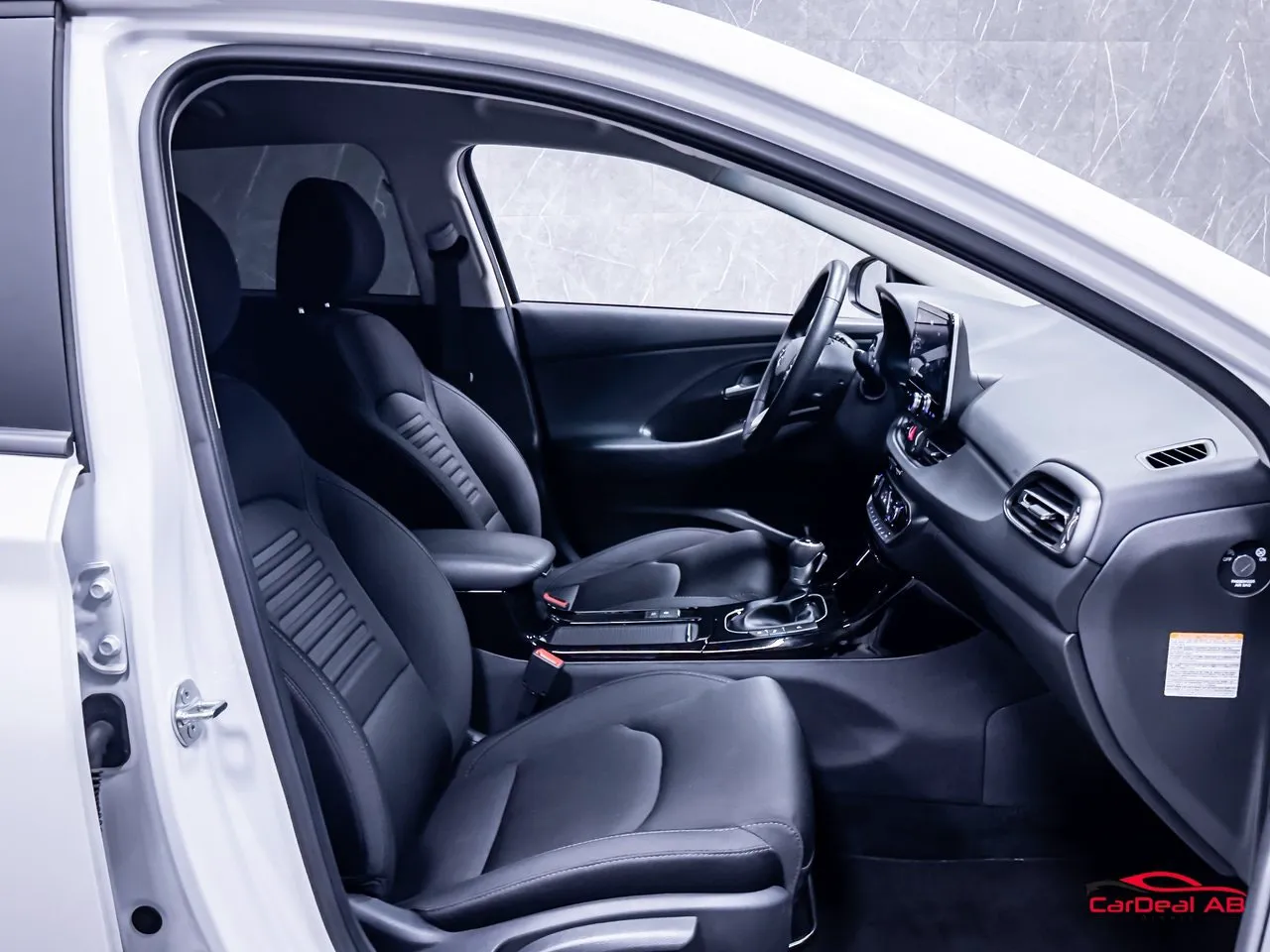 Vehicle image 14