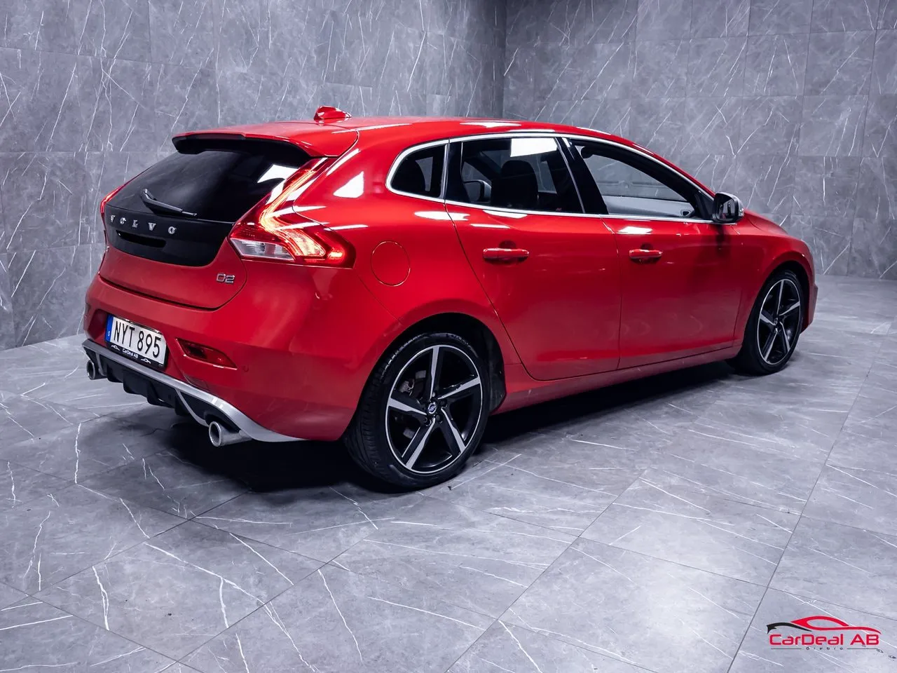 Vehicle image 6
