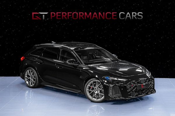 Audi RS5 Avant MOMS Keramiska Full Carbon Sport-paket Pano HuD - 2026