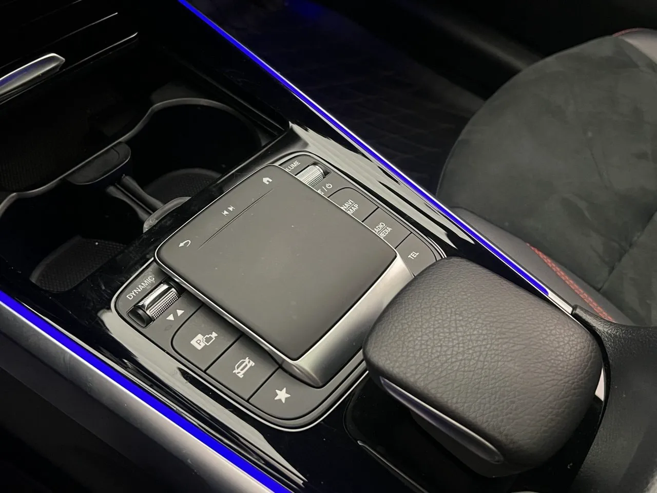 Vehicle image 29