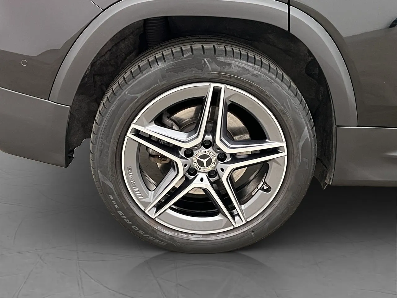 Vehicle image 36