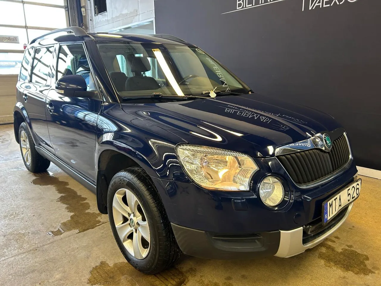 Vehicle image 2