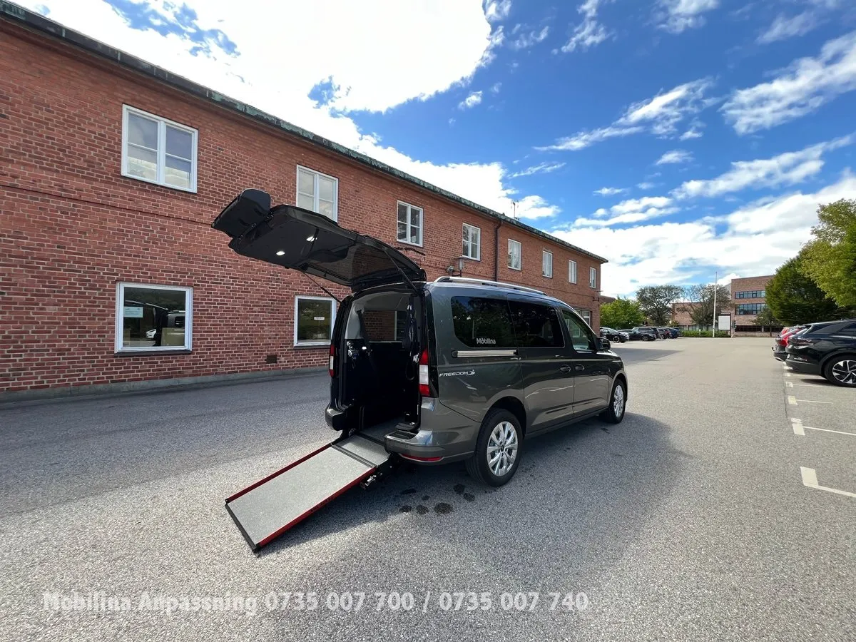 Vehicle image 29