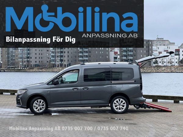 Ford Tourneo Connect Handikappanpassad Rullstolsbil - 2026